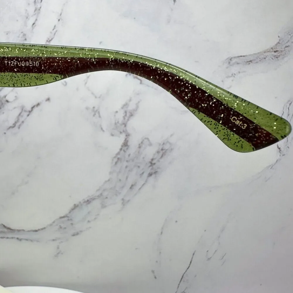 New Gucci Sunglasses - Picture 8 of 16